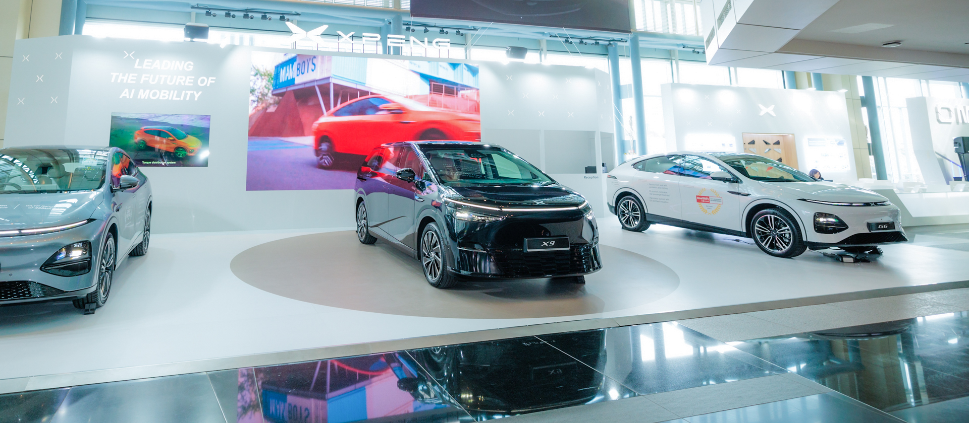 Right-Hand Drive XPENG X9 Makes Its Global Debut